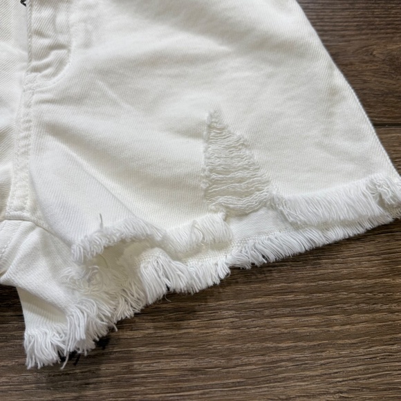 KanCan Women's Everything's Alright High-Rise Mom Shorts, White, Distressed, S - Picture 2 of 12